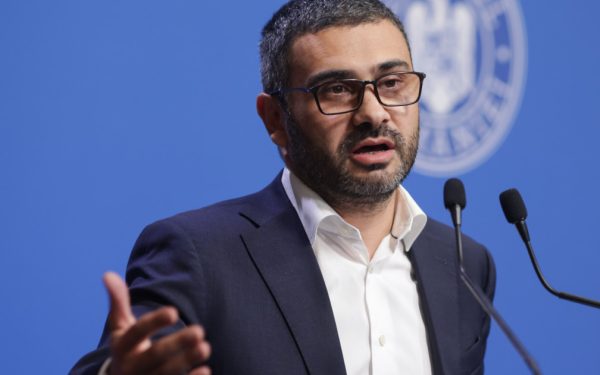 Manole anunță majorări salariale pentru bugetari: Când și cum vor crește lefurile lor