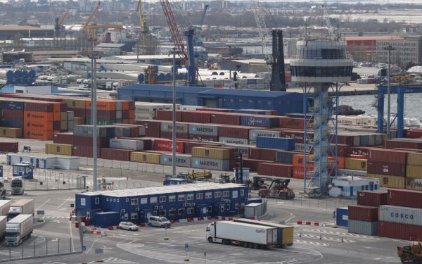 Guvernul a aprobat suplimentarea bugetului Ministerului Transporturilor cu peste 280 de milioane de lei București – Guvernul a aprobat, joi, o suplimentare bugetară importantă pentru Ministerul Transporturilor și Infrastructurii