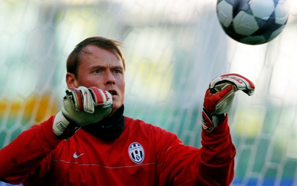 Tragedie în fotbal: Alex Manninger, fost portar la Arsenal, a murit la 48 de ani