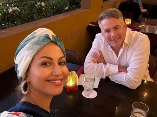 Anamaria Ferentz, cunoscută pentru activitatea sa artistică, trăiește de mai mulți ani în Statele Unite, unde a construit o nouă viață alături de logodnicul său, Douglas