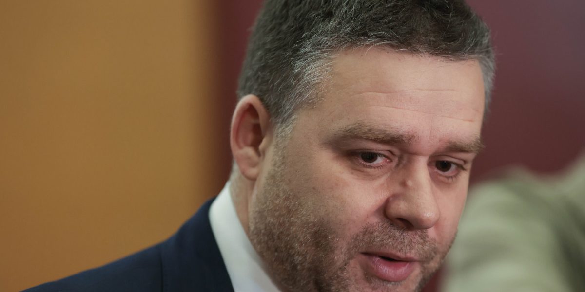 Ciucu: „Dărâmi doar cu plan! Altfel, eşti nebun”