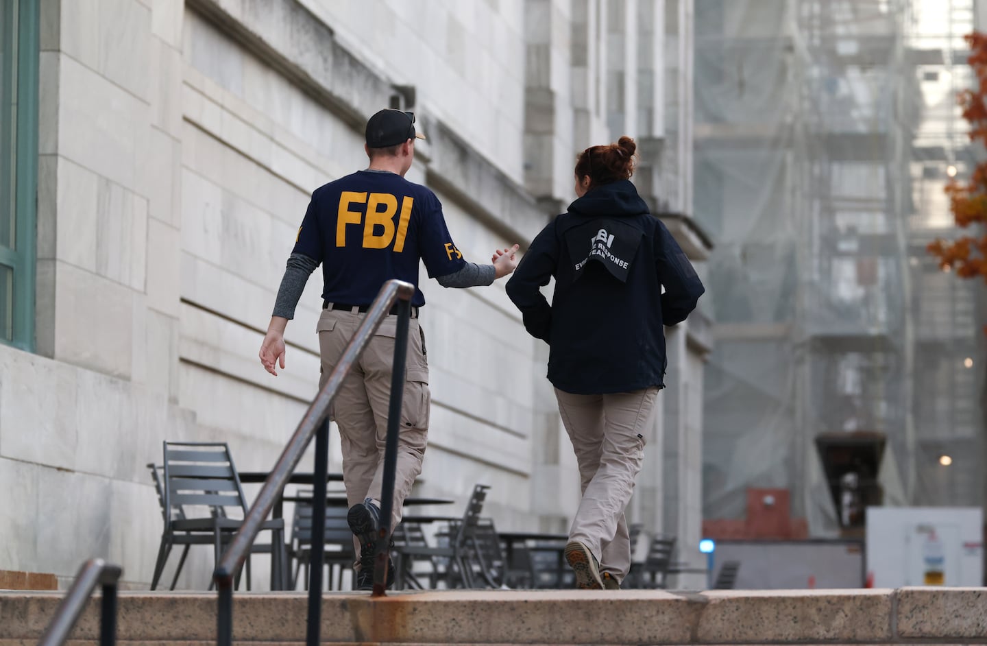 O operațiune amplă a FBI și Departamentului de Justiție a contracarat atacurile cibernetice ale hackerilor ruși, care vizau routere din case, birouri și afaceri mici din Statele Unite