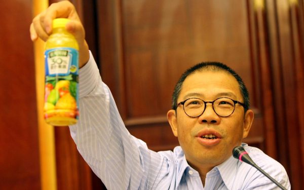 Zhong Shanshan: Ascensiunea discretă a celui mai bogat om din China