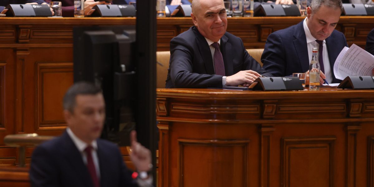 Bolojan, sfidător: „Când te înjură, e binecuvântare”. NU demisionează de la PNL