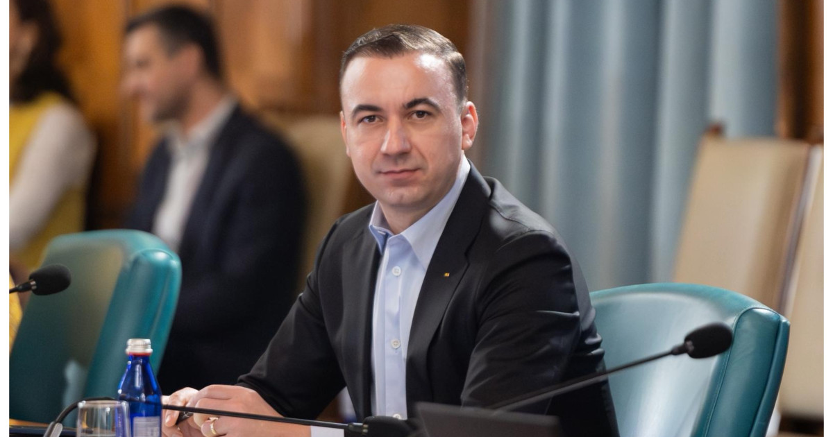 Ministrul Energiei, Bogdan IVAN, a anunțat, miercuri, că România se pregătește să-și crească semnificativ capacitatea de producție a energiei electrice din surse regenerabile și gaze naturale până la finalul acestui an, conform planurilor stabilite