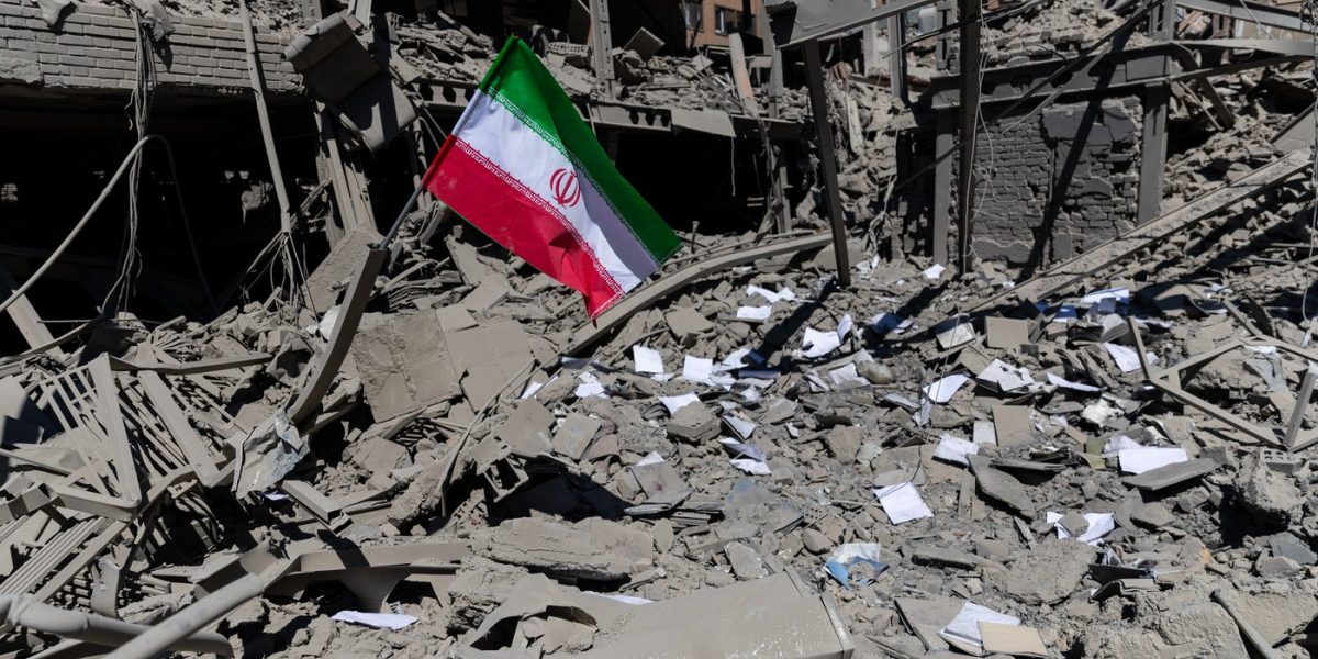 Război în Orient: ziua 42. Vance: Trump a dat orientări clare pentru Iran