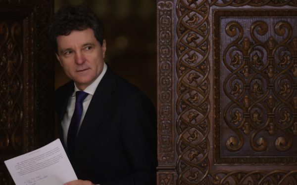 Nicușor Dan, atac la CCR: Legea guvernanței corporative, contestată de primar