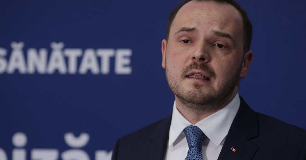 Ministrul Sănătăţii, Alexandru Rogobete, a afirmat marţi că introducerea mai multor asiguratori în sistemul de sănătate nu înseamnă privatizarea serviciilor medicale, ci reprezintă o măsură menită să stimuleze concurența și să ofere o varietate mai largă de opțiuni pentru pacienți