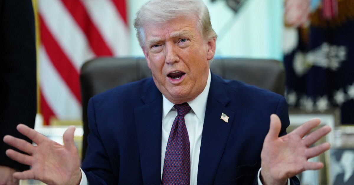 Trump amenință Iranul: „Blocada va fi eliminată imediat”