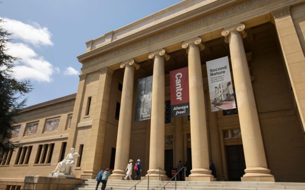 RUȘII pun Stanford pe lista NEAGRĂ: Închisoare pentru legături cu SUA