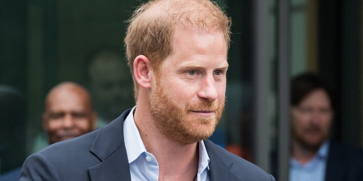 Harry, dat în judecată pentru calomnie: Fosta organizație caritabilă îl acuză