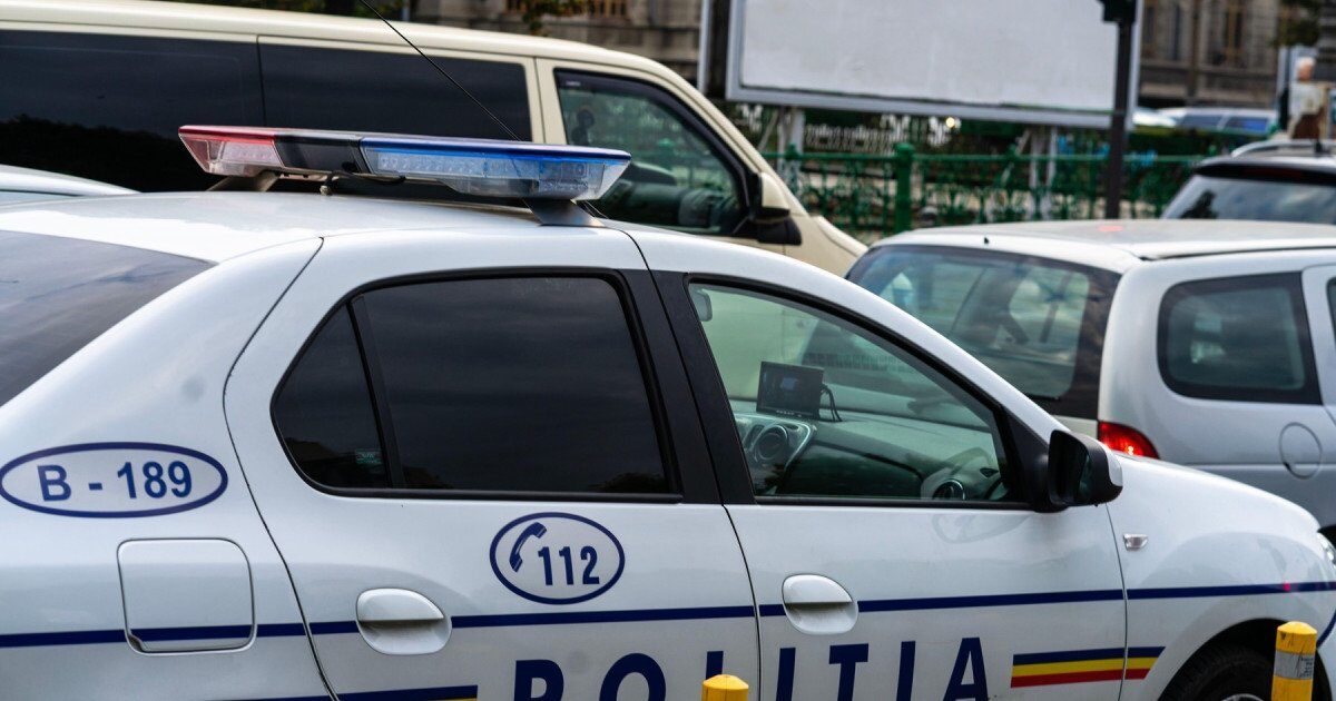 Angajat de la o bancă din Brăila, transportat la spital după tentativă de sinucidere