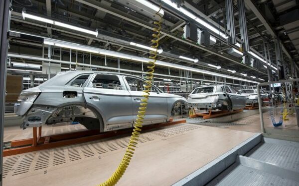 Bistrița, măcel industrial: încă 500 de concedieri, după 250 de oameni dați afară