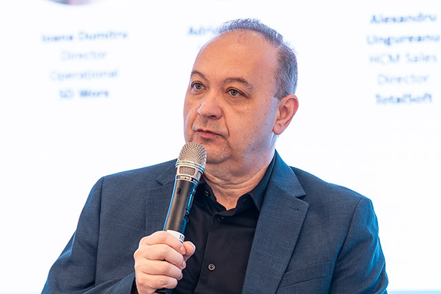 Productivitatea în era AI: mai multe rezultate, aceeași oameni în companii