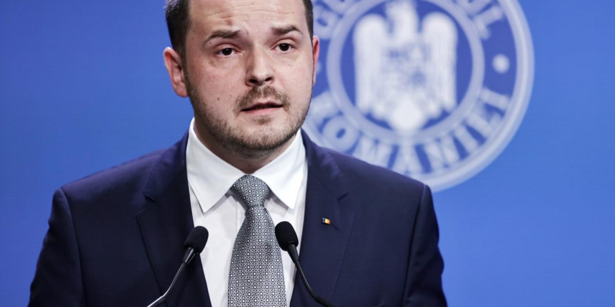 Rogobete, ATAC FURIBUND la Voiculescu: „Lipsă de onestitate față de oameni”