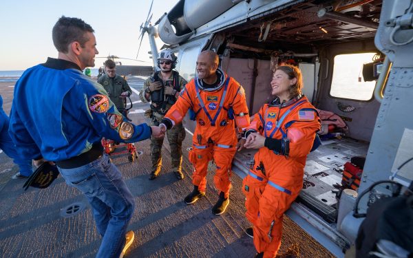 Revenirea astronauților Artemis 2: Primele impresii după zborul spre Lună