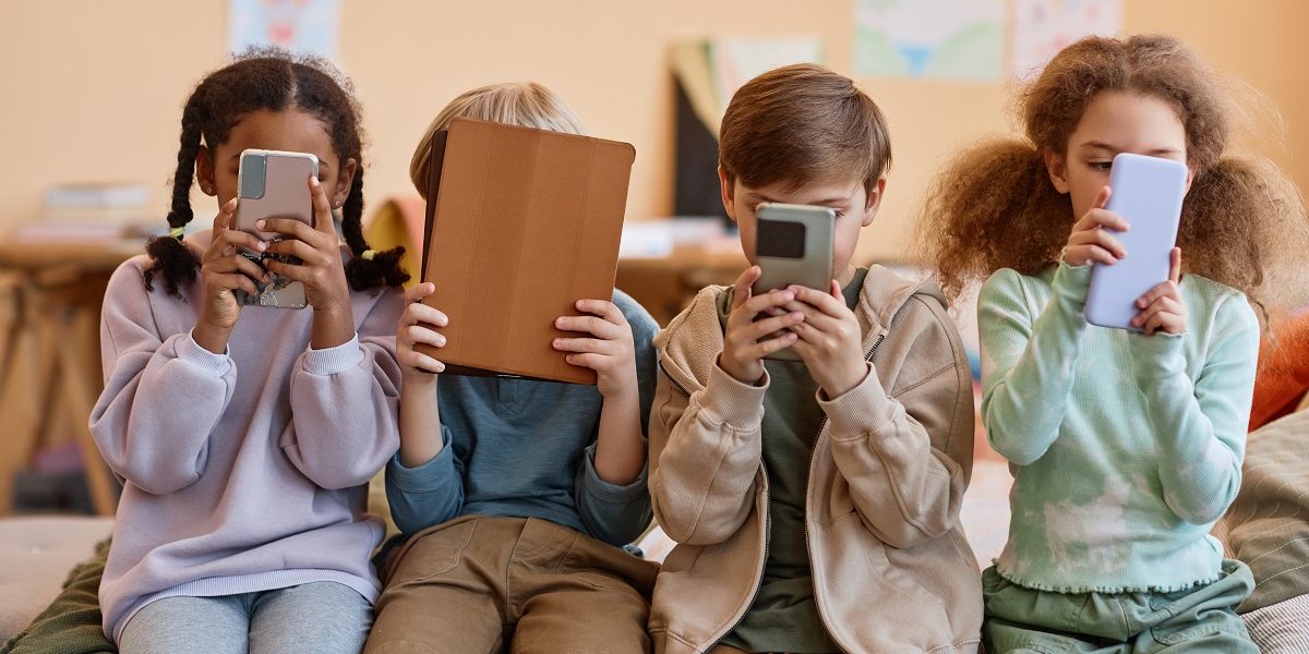 Estonia, împotriva restricțiilor online pentru copii