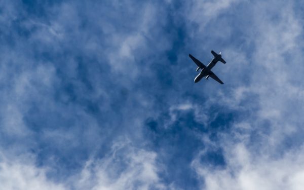 Criză de combustibil aviatic în Europa: UE scapă de dependența de Orient și vrea SUA