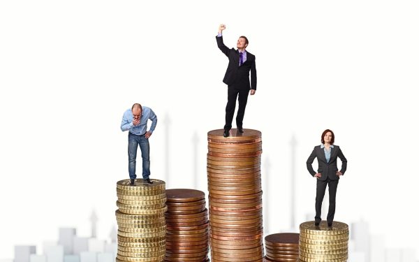 Bogătașii își mută averile în 2026: Unde scapă de inflație în noua criză?