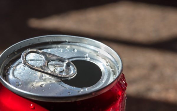 Adolescentă de 17 ani, moarte suspectă după consumul unei băuturi preferate în România