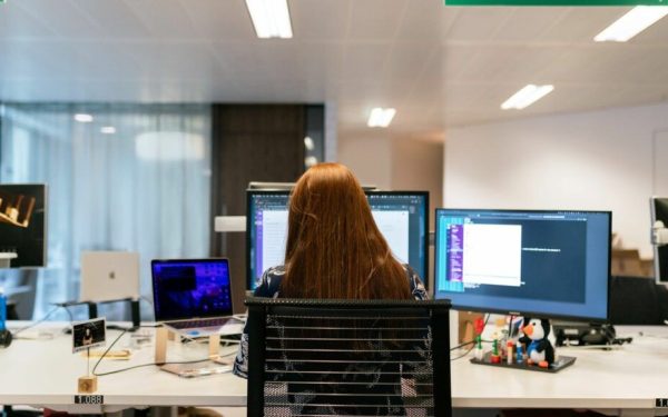 Schimbare majoră pentru angajații din România: 4 zile de lucru pe săptămână