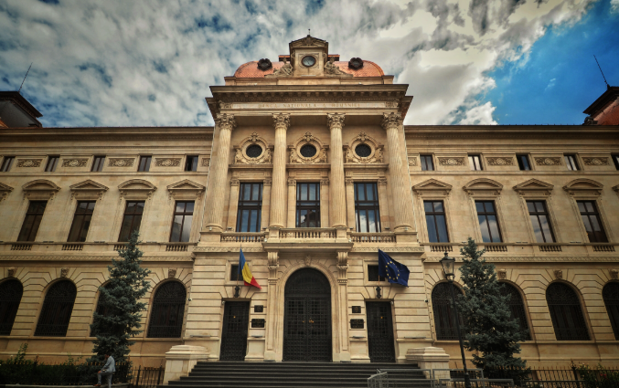 Consiliul de administrație al BNR se pregătește pentru decizii în contextul unor incertitudini externe crescute Consiliul de administrație al Băncii Naționale a României va susține marți o ședință de politică monetară în care se așteaptă să mențină rata dobânzii-cheie la nivelul de 6,50%