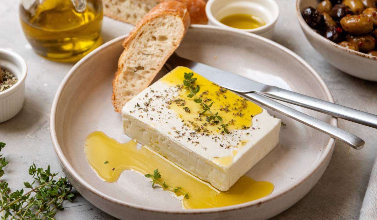 Brânza-minune: Mănânci zilnic și topești grăsimea de pe burtă!