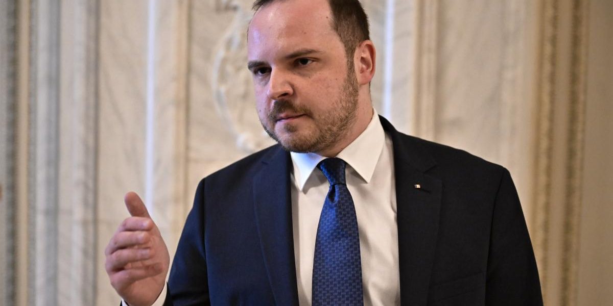 România, în așteptarea Pfizer: Răspunsul la oferta datoriilor, în săptămâni?