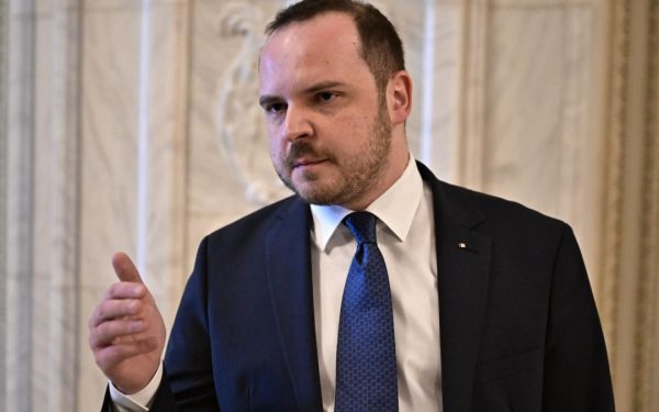 România, în așteptarea Pfizer: Răspunsul la oferta datoriilor, în săptămâni?