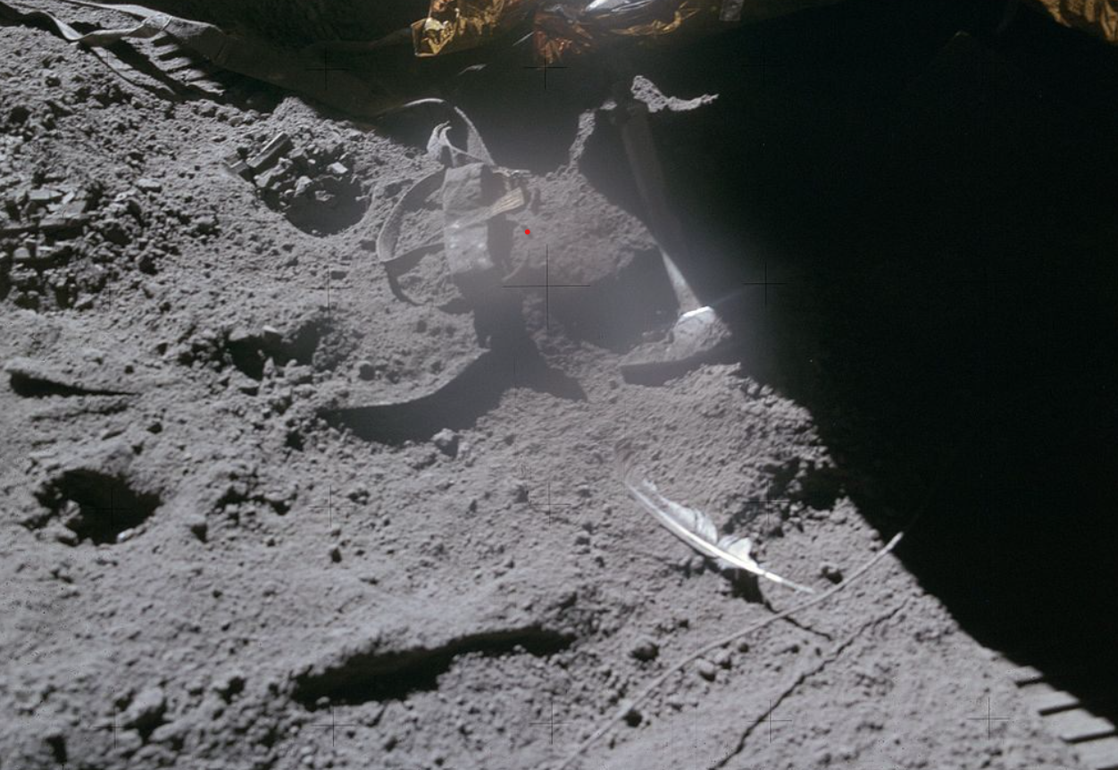 Un experiment științific realizat pe Lună, în timpul misiunii Apollo 15, a demonstrat legile gravitației într-un mod spectaculos