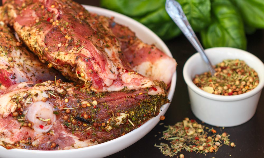 Miel fără miros? Trucuri simple, dar eficiente, pentru masa de Paște