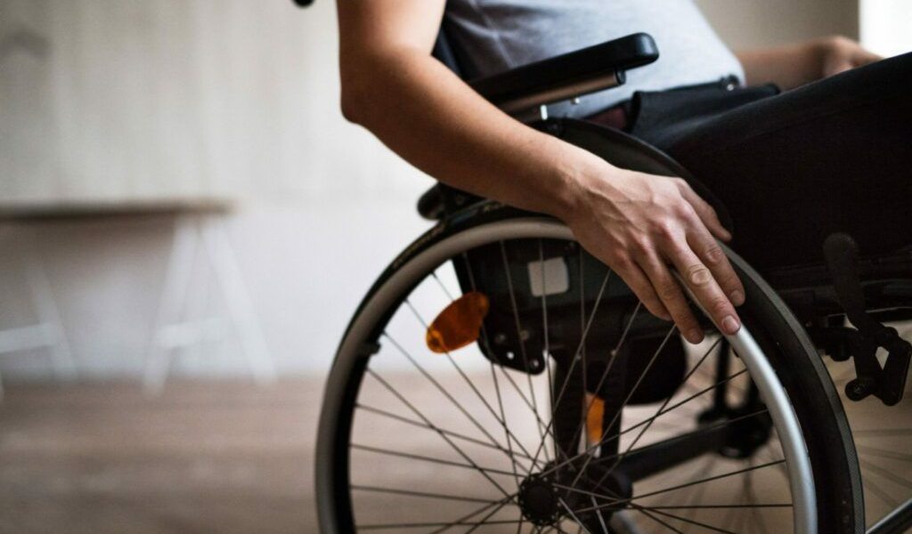 Un drept al persoanelor cu handicap, ignorat crunt: Autoritățile au decis