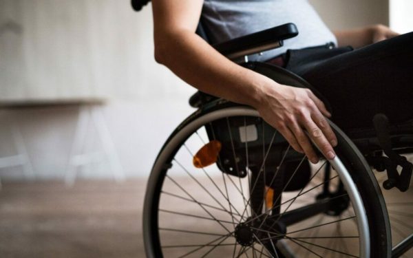 Un drept al persoanelor cu handicap, ignorat crunt: Autoritățile au decis