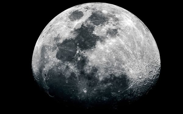 Oamenii de știință au găsit locul unde s-ar fi ascuns apa pe Lună