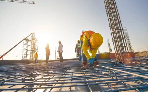 Companiile din construcții, pesimiste: Scăderi în 2026, din cauza proiectelor proaste