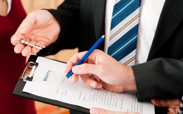 Apartamente de închiriat în 2026: Lista actelor și ce trebuie să știe românii