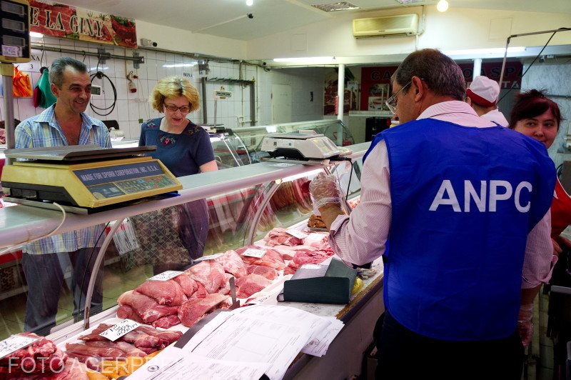 Zece comercianți, amendați înainte de Paște, după o „razie alimentară” în Sectorul 2