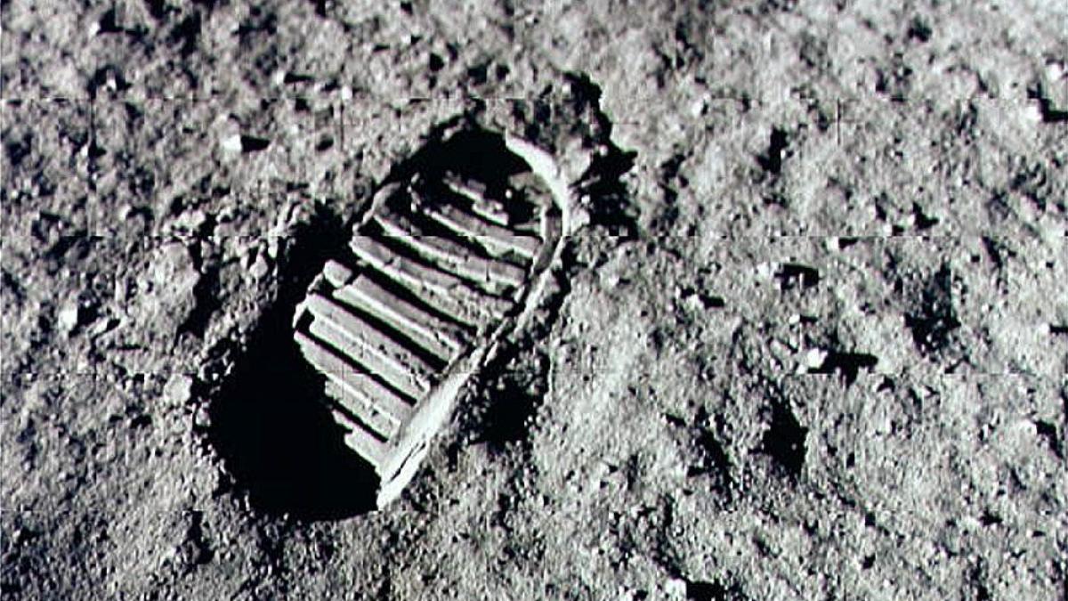 Astronauții NASA pe Lună: Cum vor arăta noile urme de pași de la Artemis?