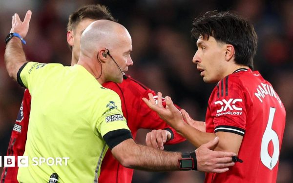 Martinez, eliminat după un „șut” la părul lui Calvert-Lewin