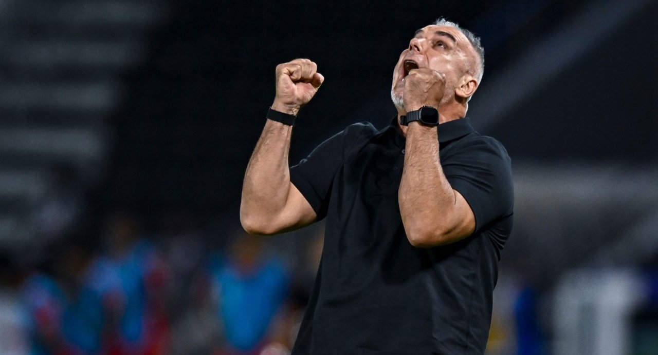 Iranul ar putea boicota Cupa Mondială de fotbal din această vară, iar Cosmin Olăroiu ar putea profita de pe urma acestei decizii