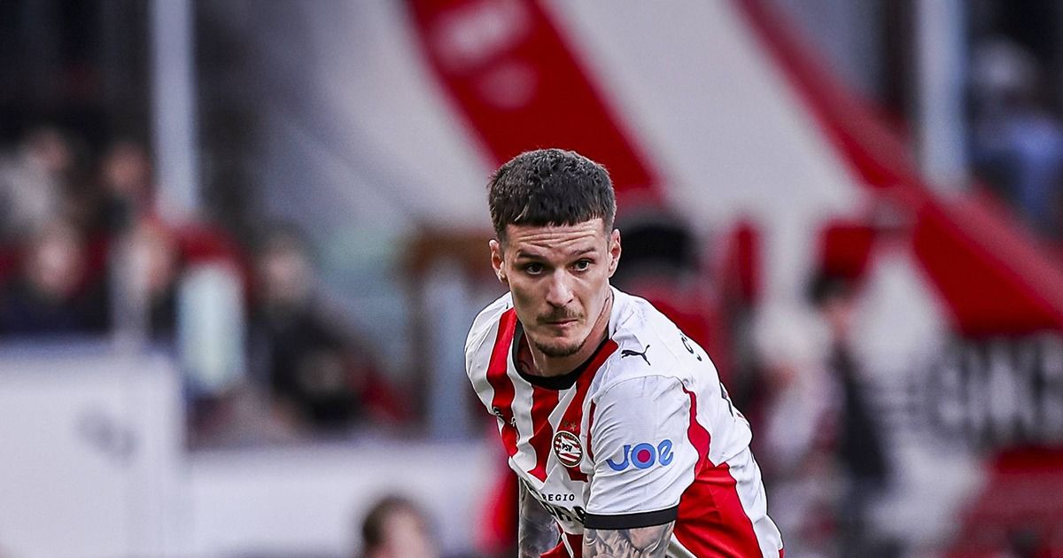 Dennis Man, aproape de câștigarea titlului în Eredivisie cu PSV Eindhoven, după victoria spectaculoasă din meciul cu Utrecht, scor 4-3, în penultima etapă a sezonului