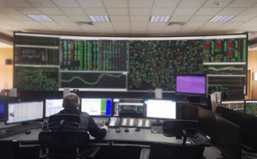 Paște cu SURPRIZE: Consumul de energie, la minim istoric în România! Exporturi MASIVE