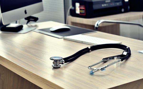 Excepții la concediul medical: Camera Deputaților a votat, iată ce schimbări