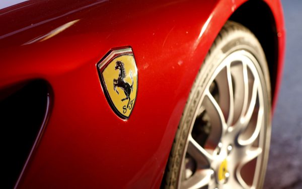 Ferrari electric, de jumătate de milion de euro: Cât costă luxul viitorului