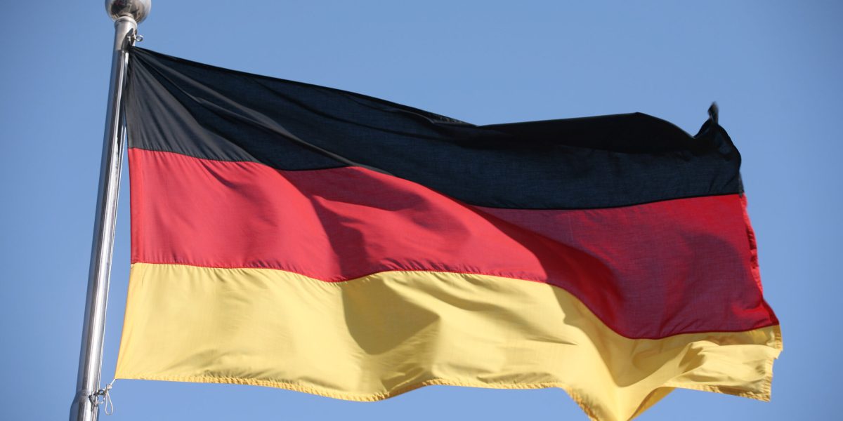 Germania: Tinerii pot călători liber, fără permisiune. Ce schimbă legea serviciului militar