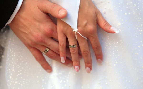 Căsătoria vs. cancer: Ce dezvăluie un studiu despre viețile necăsătoriților