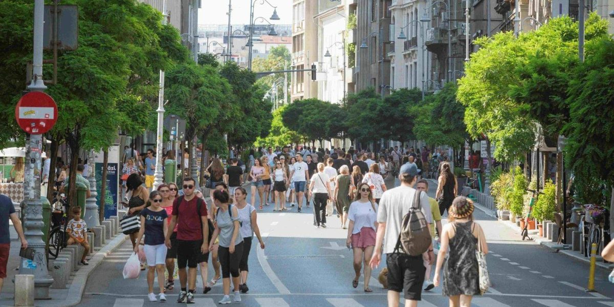 București: Calea Victoriei și Ion Brezoianu, pietonale 25 de weekenduri