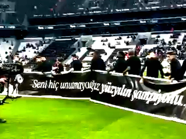 Banner emoționant la Beșiktaș! Gestul jucătorilor, în ziua înmormântării lui Mircea Lucescu