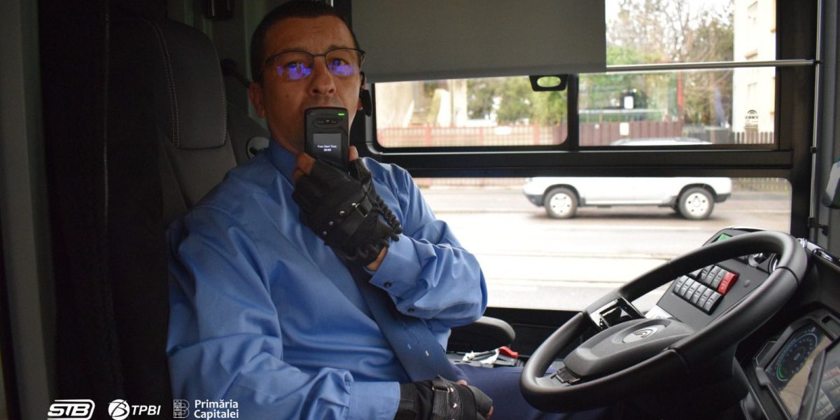 Troleibuze cu alcooltest în București: Șoferii testați, vehiculele pornesc