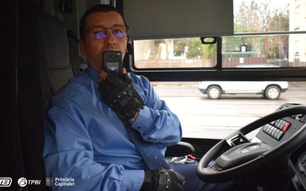 Troleibuze cu alcooltest în București: Șoferii testați, vehiculele pornesc